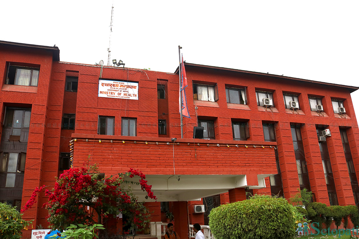 स्वास्थ्यमा अर्बाै अनियमितता