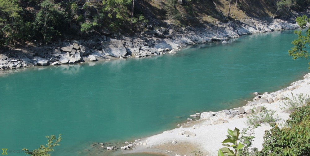 शक्ति देखाउन भन्दै कर्णालीमा दुई धामीले हामफाले, एकको मृत्यु, एक बेपत्ता