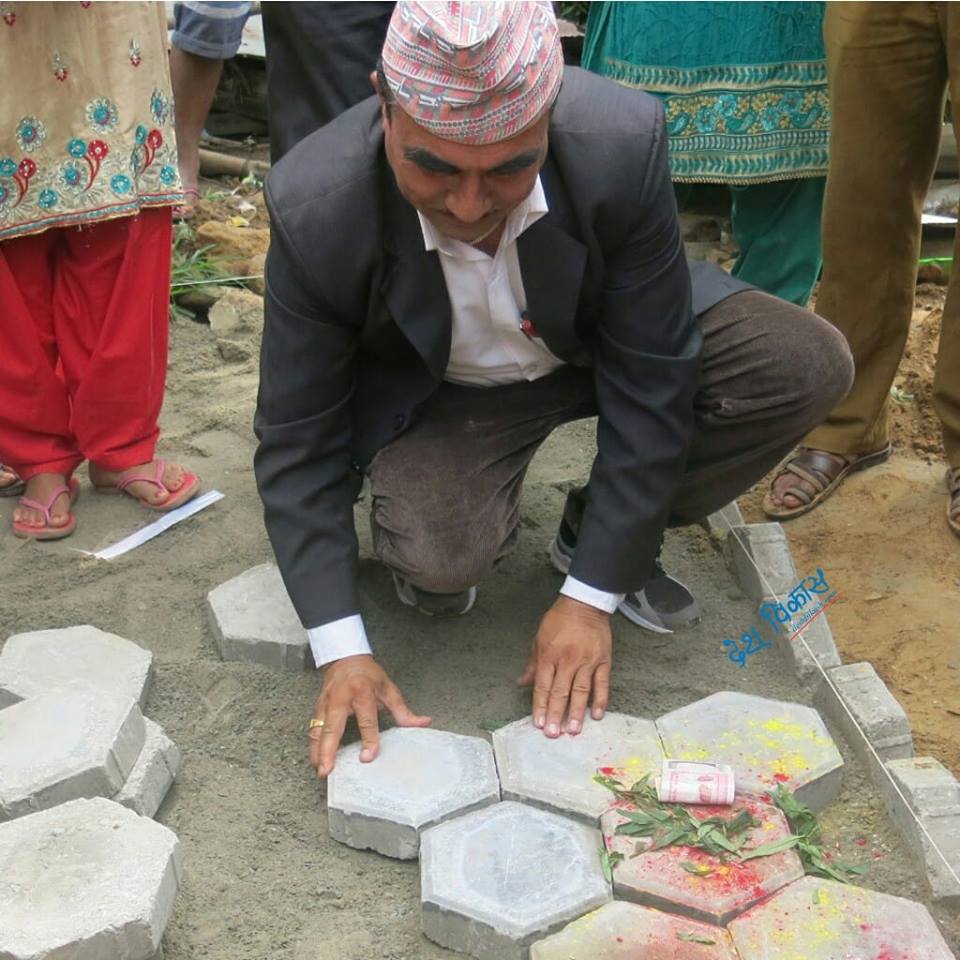 धार्केमा पैदल यात्री हिड्ने फुटपाथ बनाउन सुरु