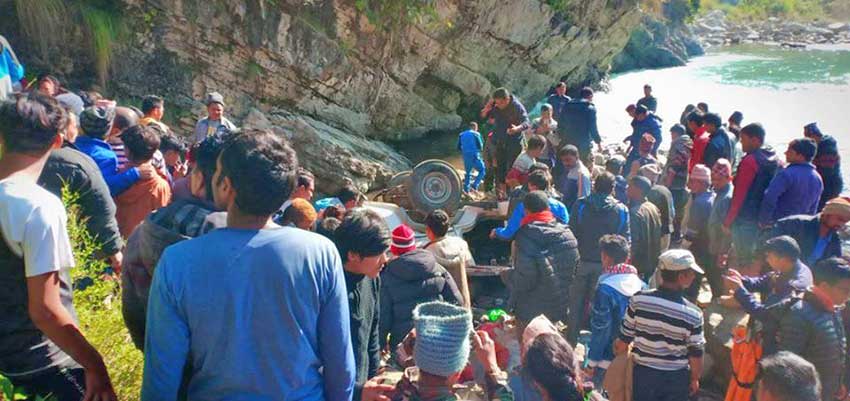 बागलुङकाे बडिगाड गाउँपालिकामा मंगलबार भएको दुर्घटनामा ज्यान गुमाउनेको संख्या १५ पुग्यो