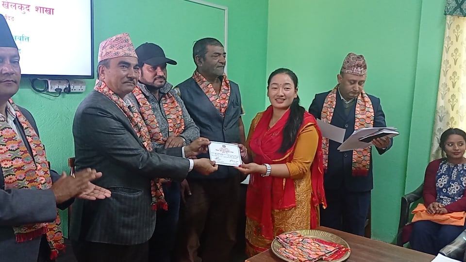 धुनिबेशी नगरकाे यस्ताे कार्यक्रम, बुहारीहरूलाई निःशुल्क शिक्षा