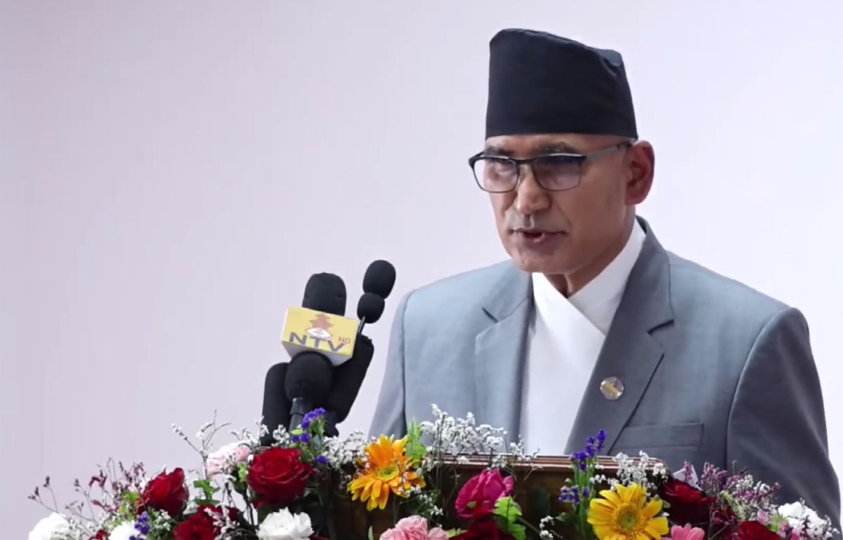 विद्यार्थीलाई ल्यापटप किन्न ८० हजार ऋण, एउटा सिम कार्ड सित्तैमा दिने घोषणा