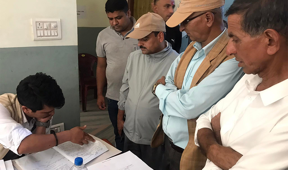 धादिङ १ (क) मा एमाले पूर्वअध्यक्ष नेत्र पौडेलले दिए स्वतन्त्र उम्मेदवारी
