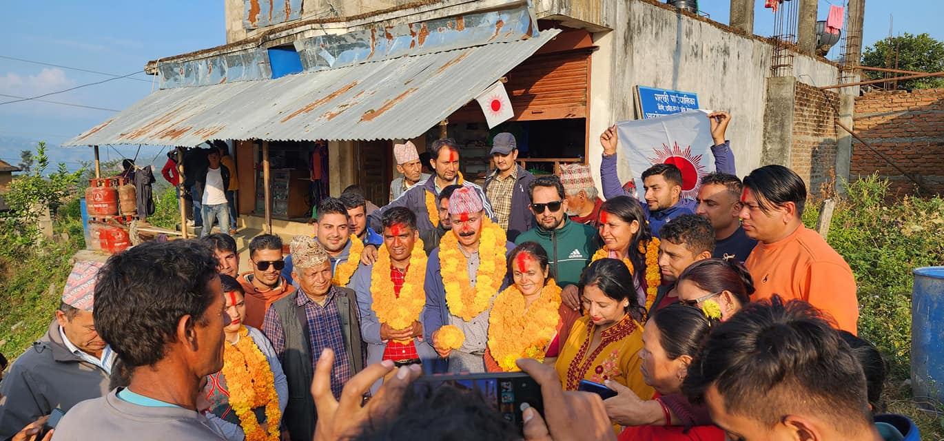 गल्छीमा नेकपा एमालेको घरदैलो जारी, मतदातामा उत्साह  (फोटोफिचर)