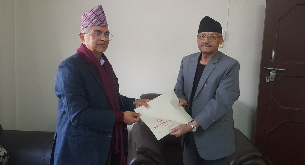 मुख्यमन्त्री पाण्डेले दिए राजीनामा