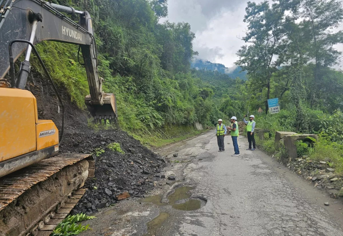 धादिङको फुर्केखोला खण्डको वैकल्पिक सडक आज १० घण्टा बन्द रहने